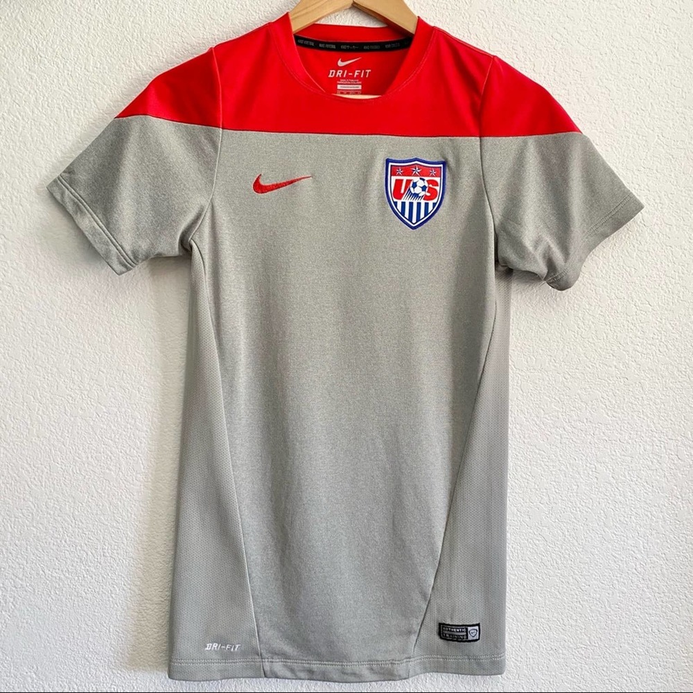 NIKE dri-fit US Soccer team jersey shirt USA